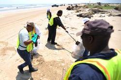 gulf_cleanup_workers.jpg