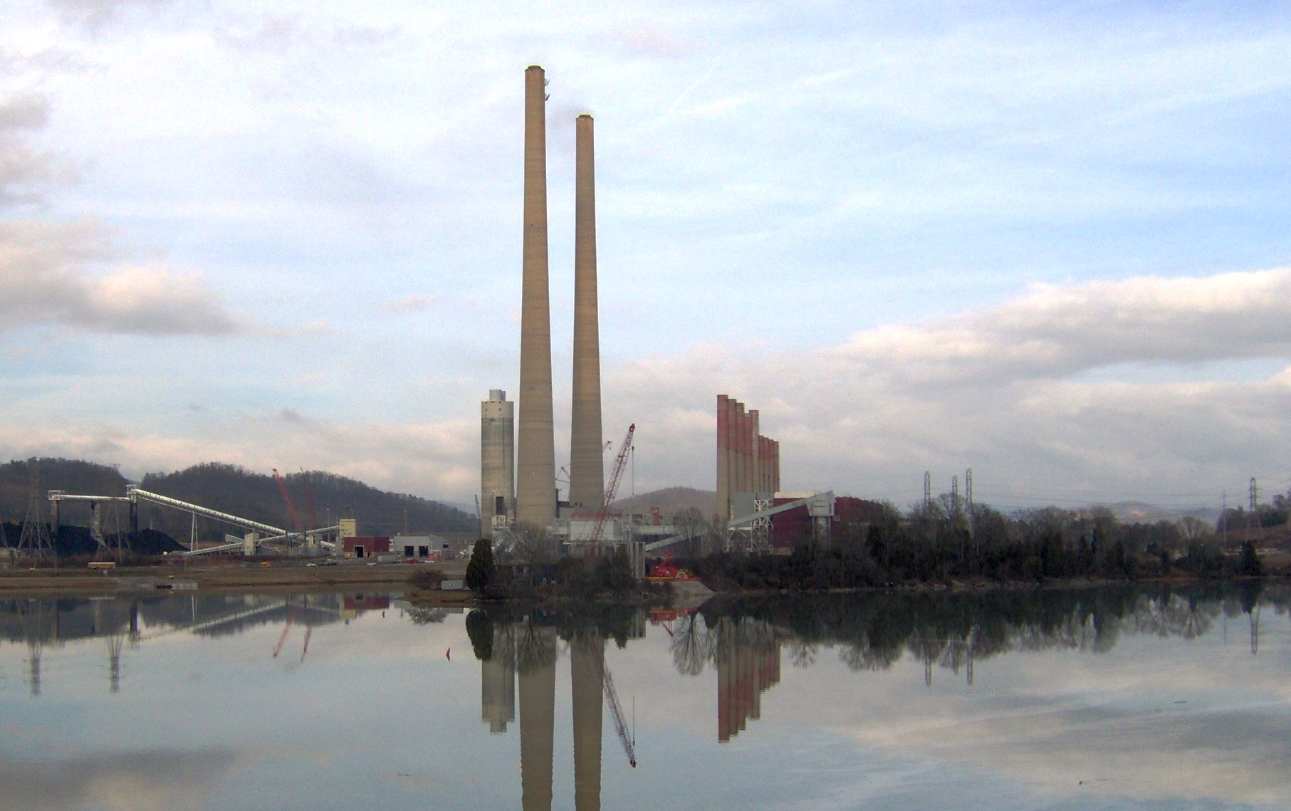 EPA sued for failing to regulate hundreds of coal ash dumps - Vimarsana News